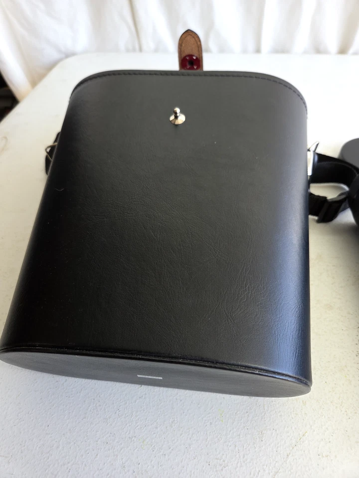 Orion 20 x 70 Binoculars. Excellent. Carrying case black. - Image 3 of 4