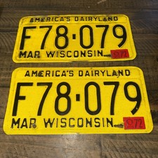 Vintage Antique Wisconsin License Plate Set Front Back 1970-72 F78.079 Great con