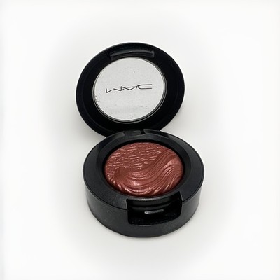 Mac Extra Dimension Eyeshadow AMOROUS ALLOY Same As Shown A98 DISCONTINUED