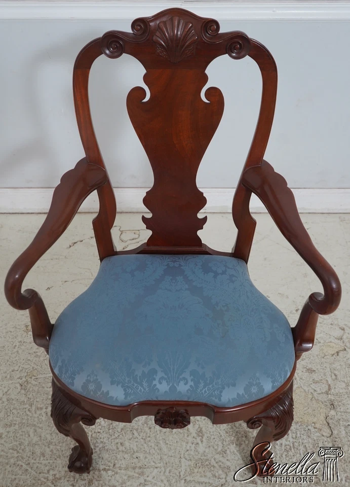 70431: Sillón KINDEL Winterthur caoba con tela damasco azul Foto 2 de 4