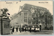 13918493 - 4000 Duesseldorf Warenhaus Tietz Strassenbahn 385 Kaufhaus Statue