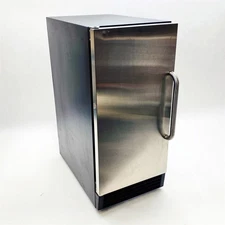 Summit Commercial BIM44G Built-In Clear Icemaker R134a with 25lb Ice Storage Bin