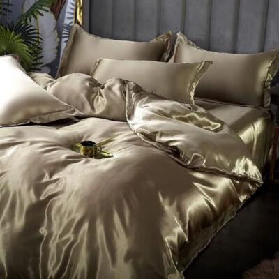 And Pill New Luxurious Nordic Ice Silk Bedding Set with Duvet Cover
