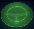 Vintage 3 Section Divided Green Uranium Vaseline Depression Glass 10 1/2” Plate