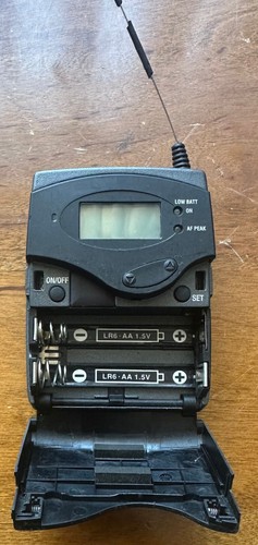 Sennheiser ew100 G2 SK 100 G2 Wireless Mic Bodypack Transmitter A: 518-554 MHz - Picture 3 of 10