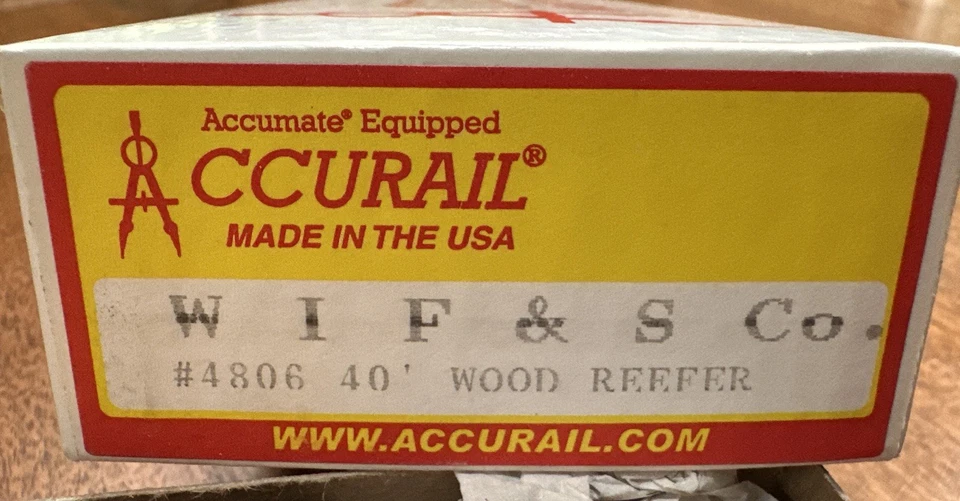 Accurail HO Kit #480640’ Wood Reefer West India Fruit & Steamship WIF&SCo NOS NY - Image 2 of 4