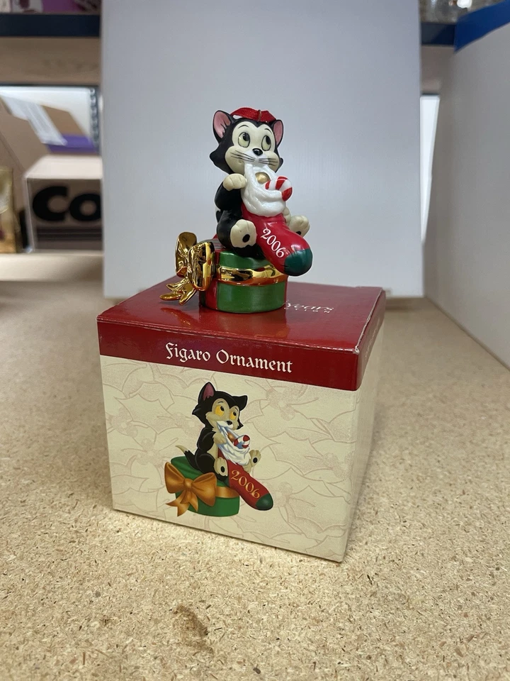 2006 Disney Christmas Through The Years Collection Figaro Ornament - Image 2 of 4