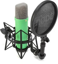 Rode NT1 Signature Series Condenser Microphone with SM6 Shockmount and Pop