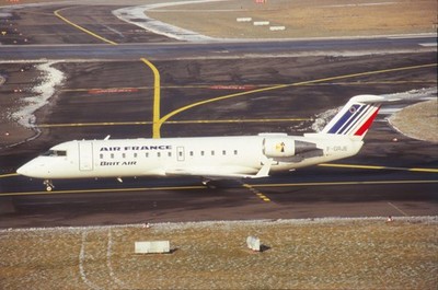 Dia F-GRJE Bombardier CRJ-100ER Air France Flugzeug 35mm ungerahmt O180-1-1