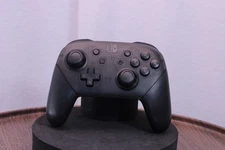 Nintendo Switch Wireless Controller - Black (HACAFSSKA)