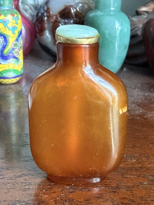 Chinese Glass Snuff Bottle.