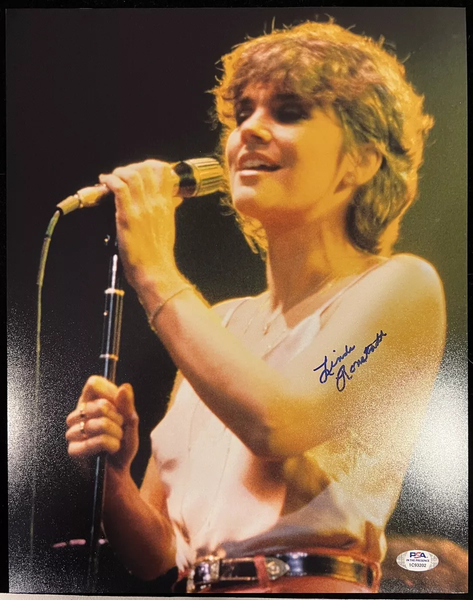 Lot - Linda Ronstadt Signed Photo 11 x 14 inches