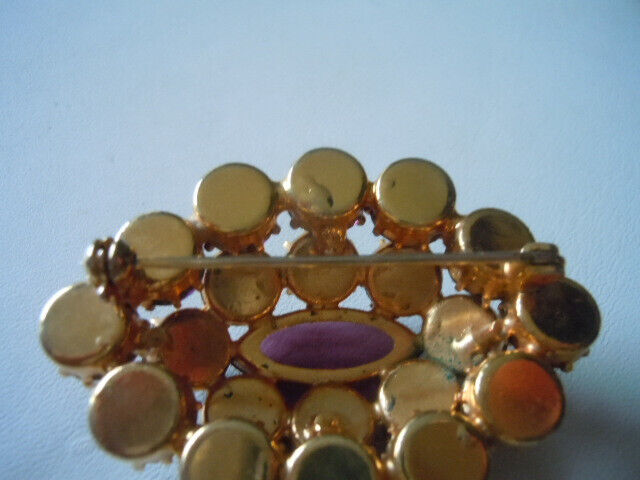 Vintage unsigned domed amethyst glass brooch ? Ju… - image 3