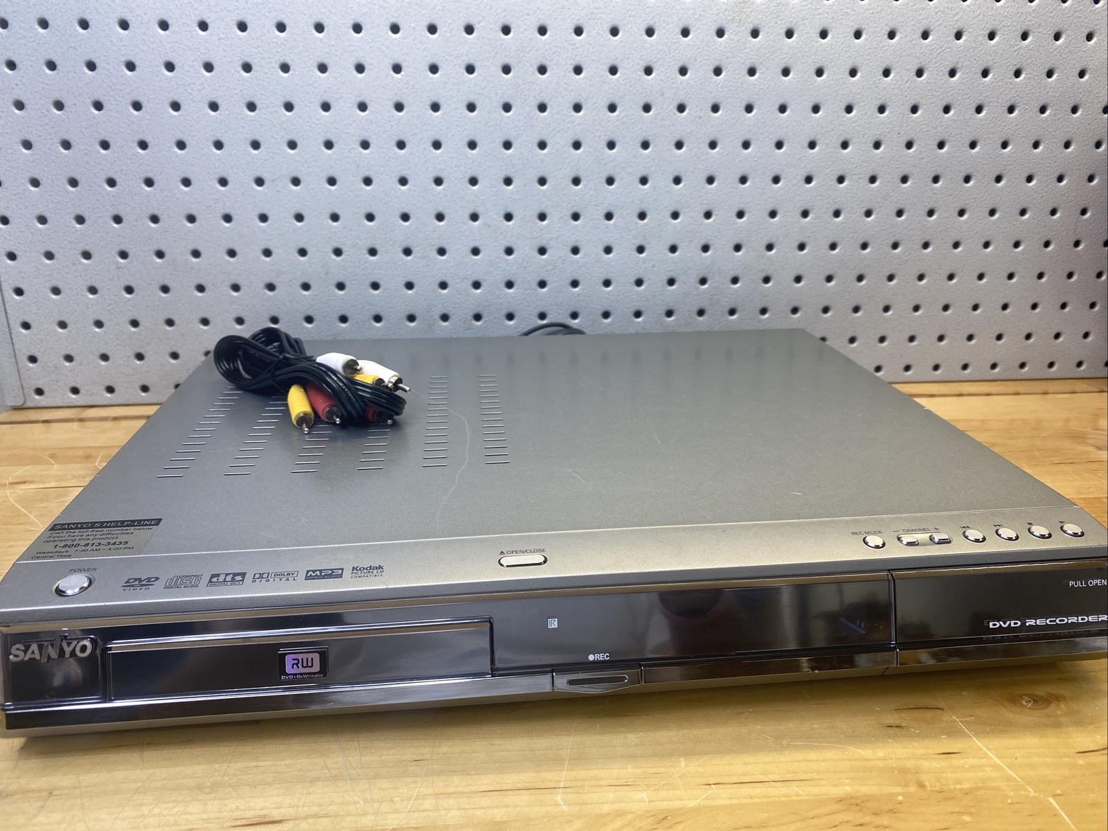 Sanyo DVD Burner DRW-500 DVD CD-R CD Player S-Video, No Remote Tested ...