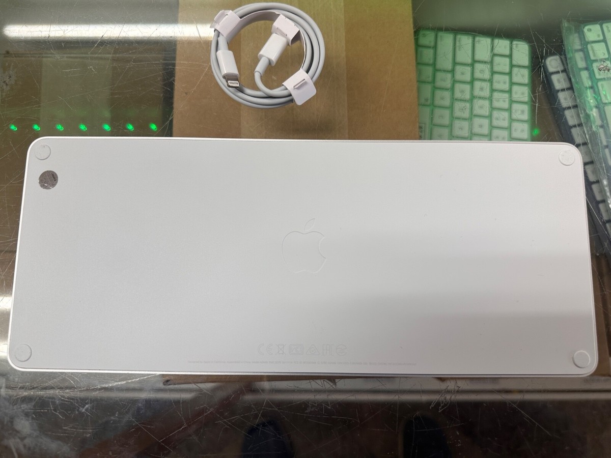 Genuine Apple Magic Keyboard w/ Touch ID White / Silver A2449