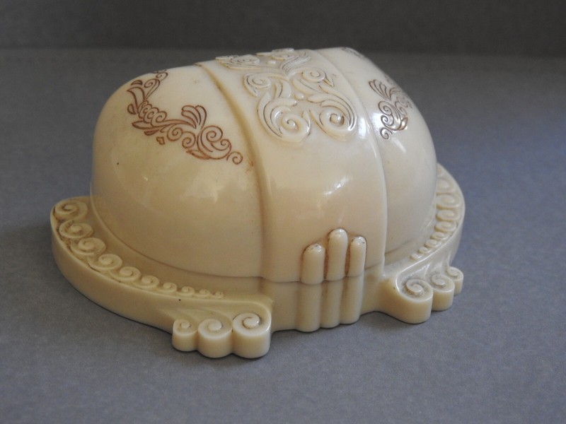 incredible vintage ART DECO NOUVEAU JEWELRY RING DISPLAY BOX ivory plastic