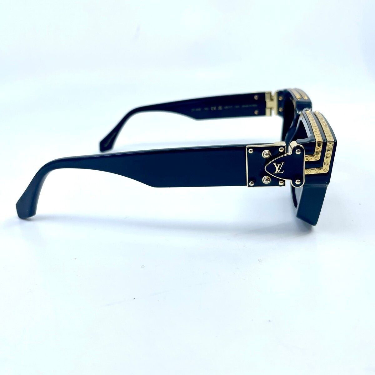 Louis Vuitton Sunglasses Z1165E Black | eBay Louis Vuitton Sunglasses Z1165E Black | eBay