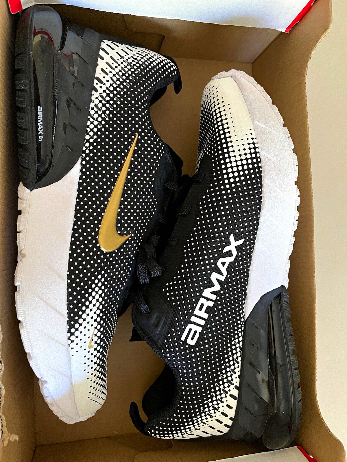 Nike Air Max Phoenix (GS) Black/Metallic Gold/White Sneakers Youth 7Y HF7052-007