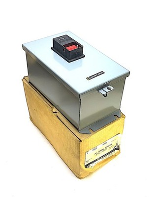Square D 2510MBA1 1PH Nema 12 AC Manual Starter New