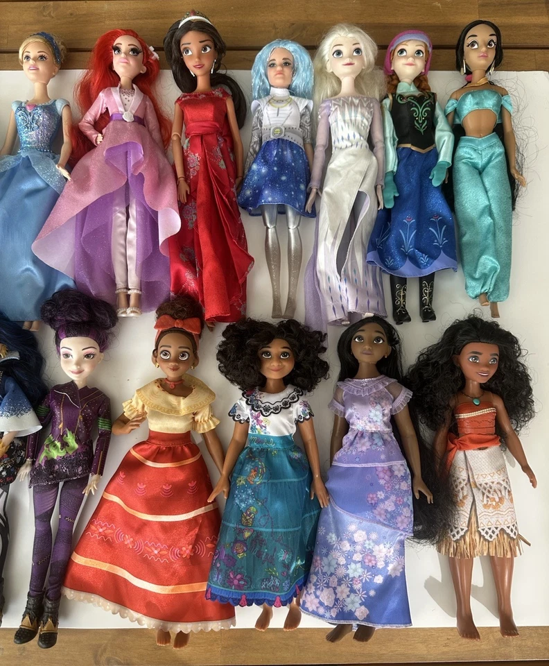 Lote de 15 muñecas Barbie princesa Disney Frozen Descendants Elena Moana Zombies Foto 3 de 4