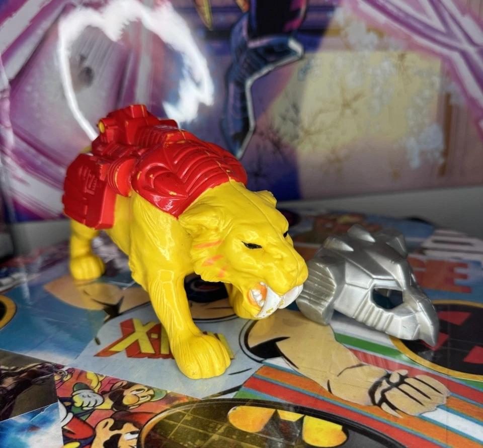 Vintage G1 Transformers Catilla Pretender Near Complete 1988 Figure Helmet Tail - Image 2 of 4