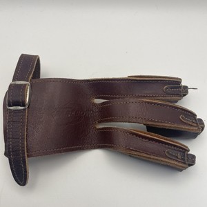 Rare Vintage Shakespeare Parabow Three (3) Finger Archery Glove. See Pics!