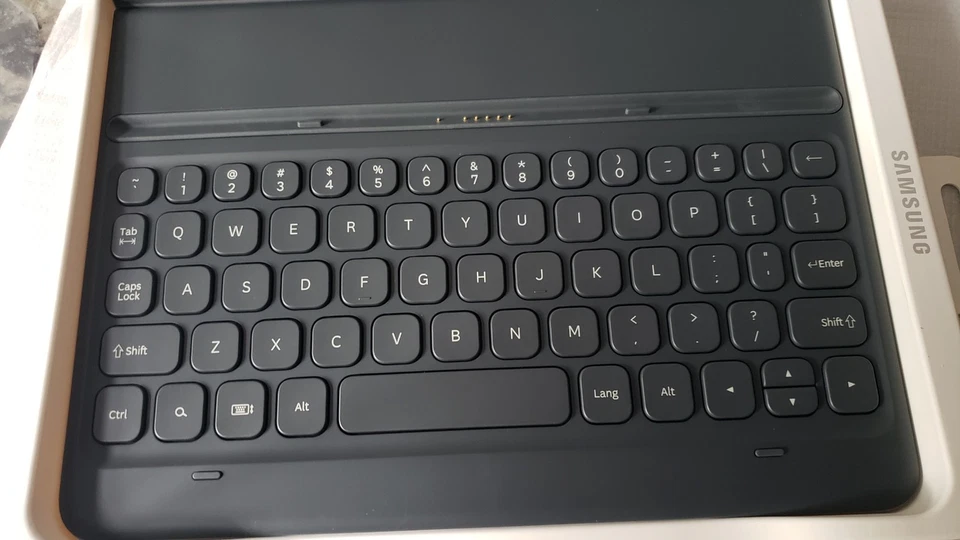 Genuine Samsung Galaxy Tab S3 Book Cover Keyboard Cover Case, S-Pen Holder Grey - Image 3 of 4