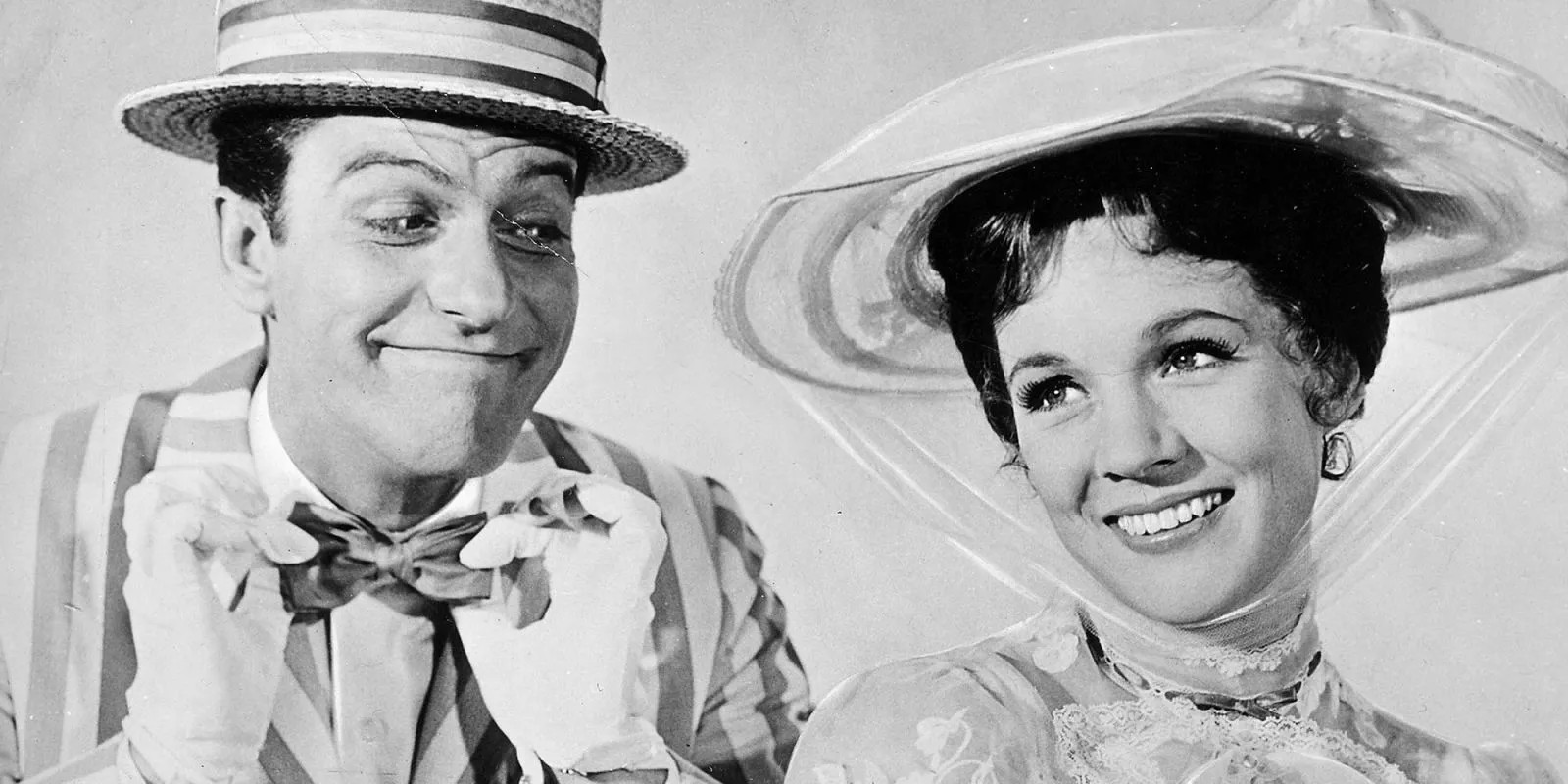 Mary Poppins With Big Hat 4x6 Picture Celebrity Print