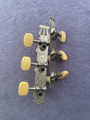 Vintage classical guitar strip tuners 3L + 3R - 10 mm shaft, 35 mm post spacing