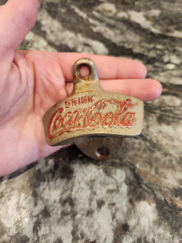 Meta lCoca Cola Bottle Opener Wall Mount Collectable 