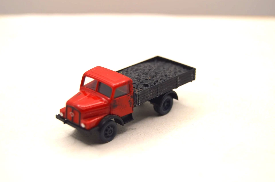 S.E.S. DDR IFA S4000/H3A mit Kohlebeladung gesupert 1:120 TT ohne OVP