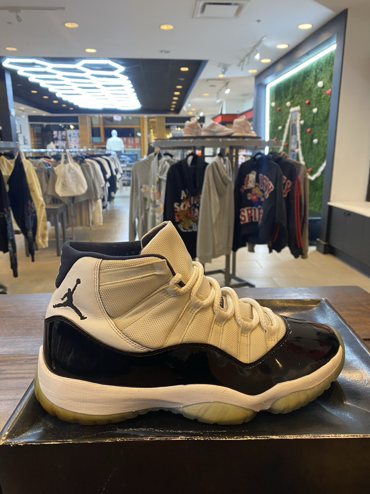 Size 9.5 - Jordan 11 Retro High Concord
