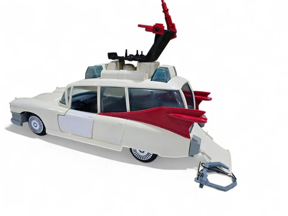 Vintage Ghostbusters Ecto-1 Ambulance 1985 + Slimer, 2 Ghostbusters and Ghost! - Image 4 of 4