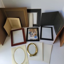 Lot Of 3 Picture Frames, One Is Without Glass, Mat Frames, 1 Oval Frame.