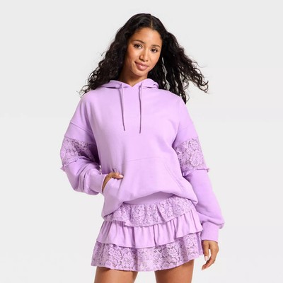 もち　rihka lace sweatshirt Becky Lace Trim Hoodie — Tanner Fletcher