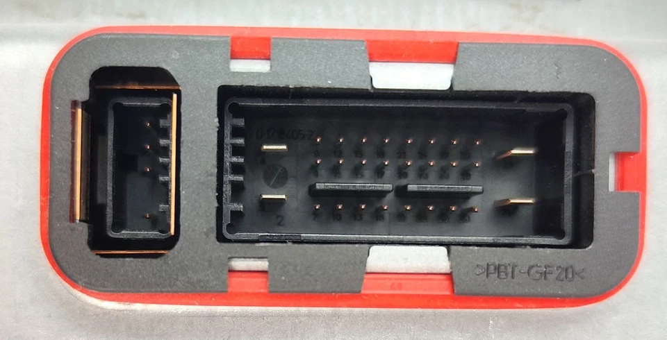 Mercedes-Benz Centralina Fari Xenon W251 Classe R A2519004600 - Immagine 3 di 4