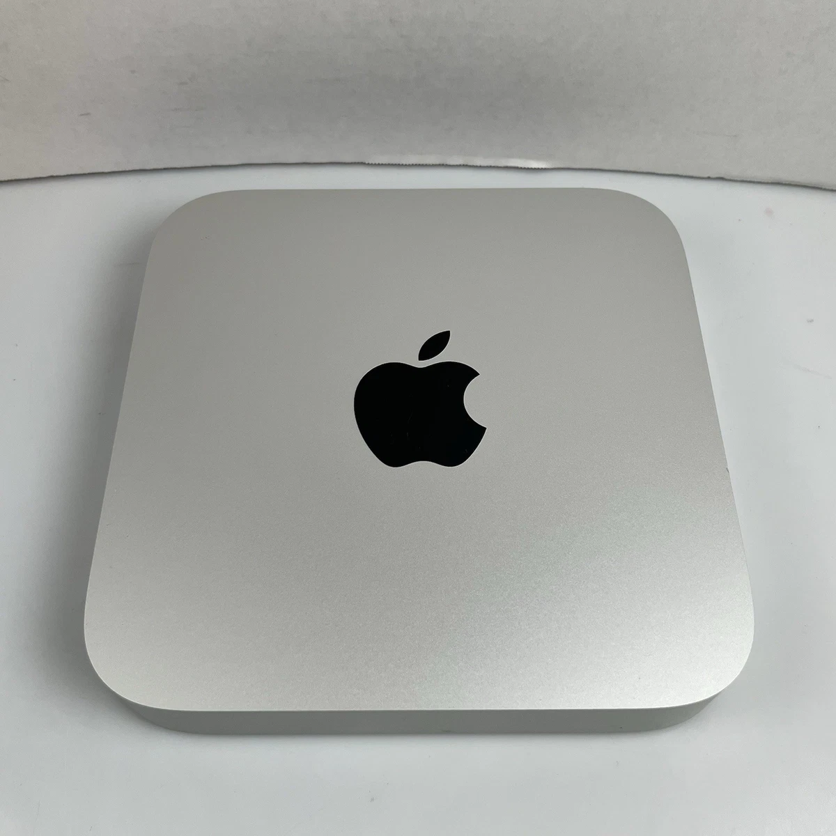 Apple Mac mini 8 GB RAM Apple Desktops 256 GB Hard Drive Capacity