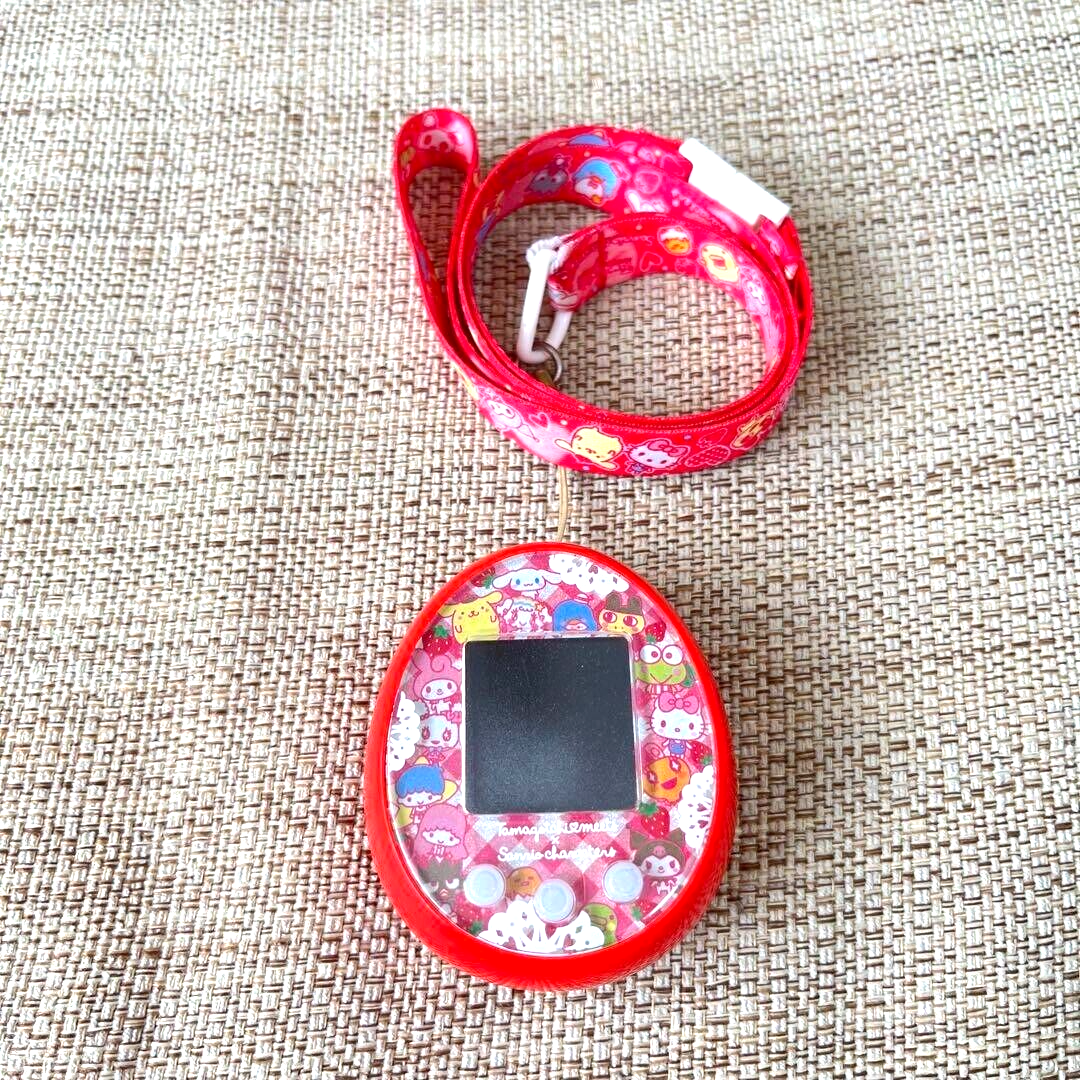 Bandai Tamagotchi Meets Sanrio Characters DX Hello Kitty Red TMGC
