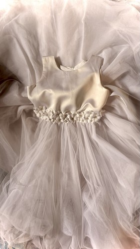 Confirmation Size 6 White Sleeveless Dress Satin Bow Buttons Veil Formal