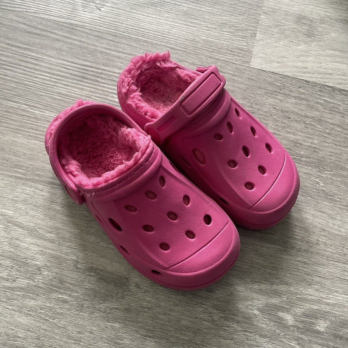 Crocs Style Girls Hot Pink Fur Lined Shoes Size 10