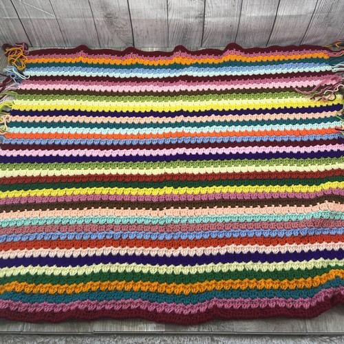 Crochet Striped Afghan Blanket Handmade  34" x 41" Couch Throw - Bild 5 von 9