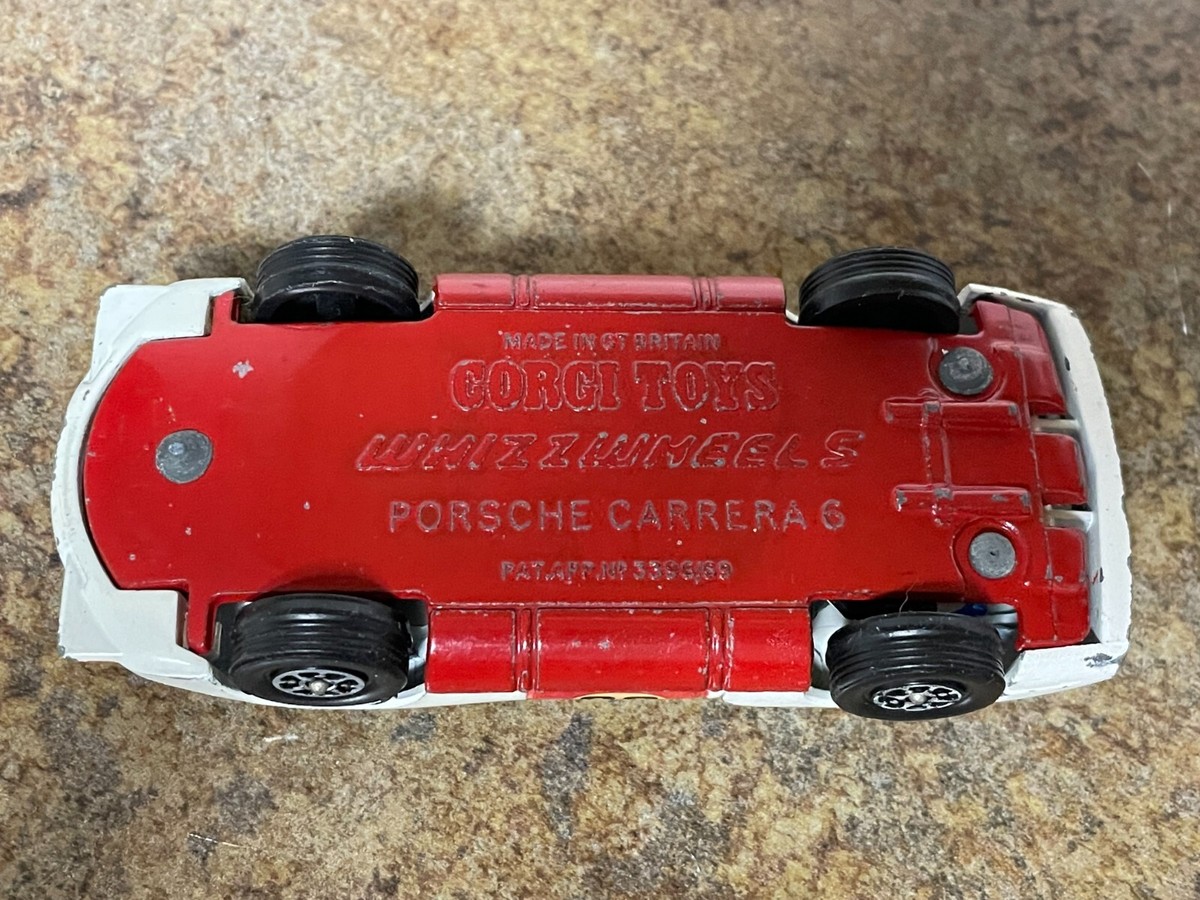 tr0872 イギリス CORGI TOYS ポルシェ カレラ6 ミニカー RT33001 Porsche Carrera 6, Red & White