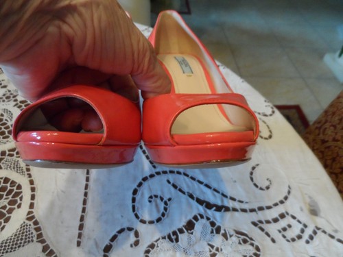 Nuevos zapatos de salón Prada de charol de becerro rosa con punta abierta talla 38,5B - Imagen 7 de 18