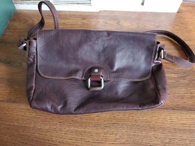 Jack Georges Voyager Leather Brown Crossbody Purse Double Pouch Adjustable