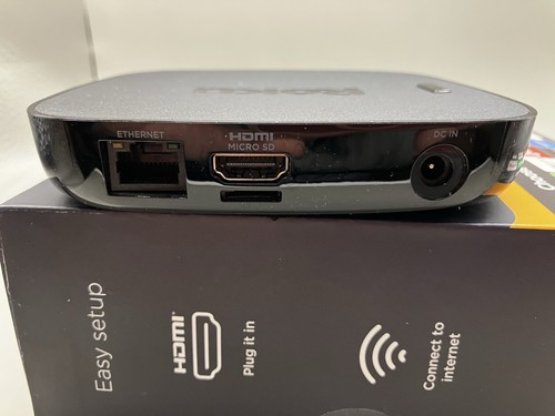 Roku Ultra w voice remote/ headphones 4k HD HDR streaming player preowned - Picture 3 of 8