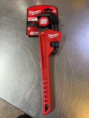 Milwaukee 12 Inch Pipe Wrench Steel Overbite Jaw 48-22-7112