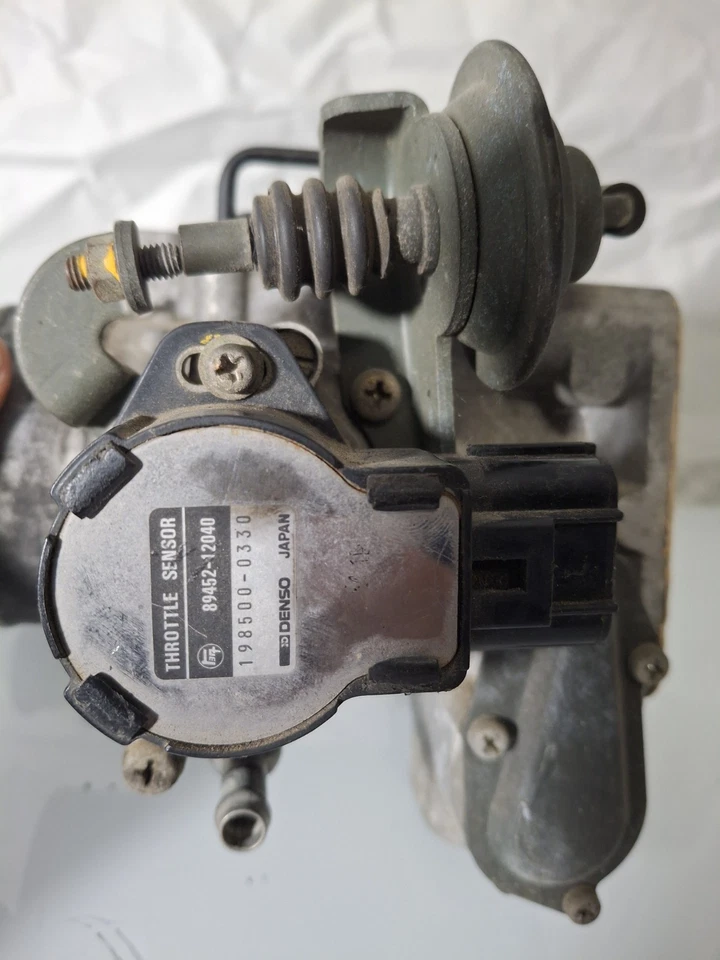 Корпус дроссельной заслонки 1992 - 1995 Toyota 4Runner пикап T100 3,0 л V6 без круизного контента - Изображение 4 из 4