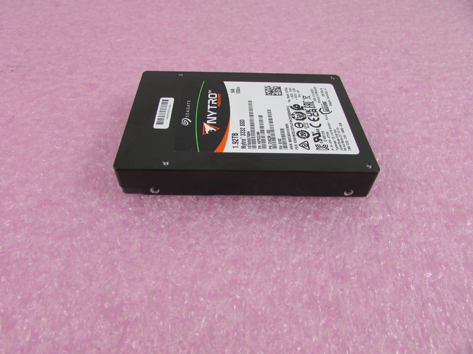 Seagate Nytro 3332 1.92TB 12Gb/s 2.5" SED SAS SSD XS1920SE70094 Drive - Image 4 of 4