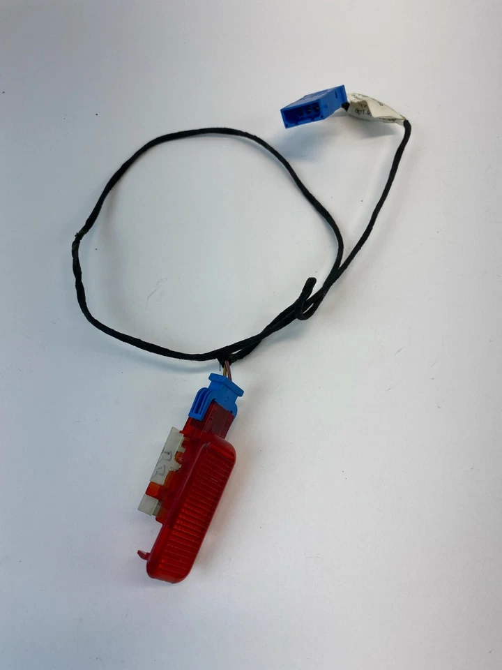 1999 2000 2001 Audi A4 A4 Quattro Rear Right Side Door Light Lamp W/ Harness OEM - Image 2 of 4