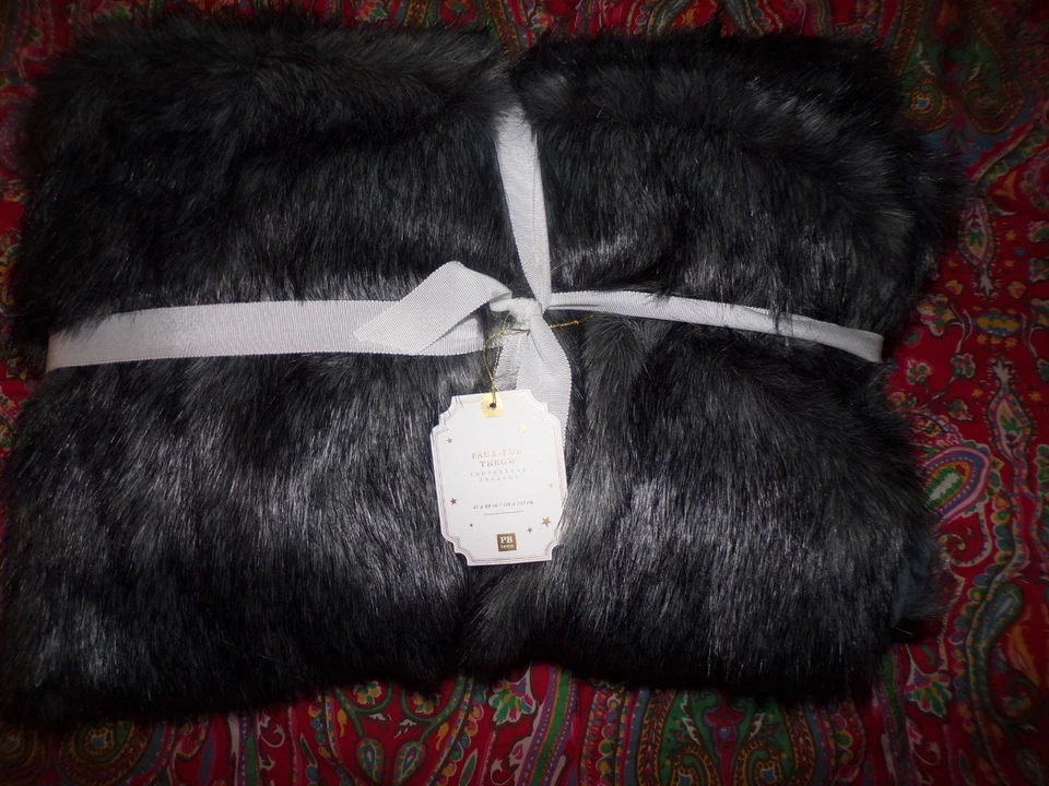 Pottery Barn Adolescente Piel Sintética BALOO Tiro GRIS, NEGRO, 45 x 60", NUEVO Foto 2 de 2